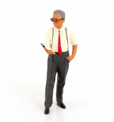 Kk-Scale 1/18 Figure Enzo With Clip Board