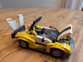 LEGO CREATOR: Fast Sports Speedster (31046) complete with original box and instructions