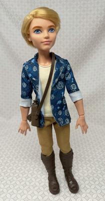 Ever After High First Chapter Alistair Wonderland Doll Top Pants Boots Canteen