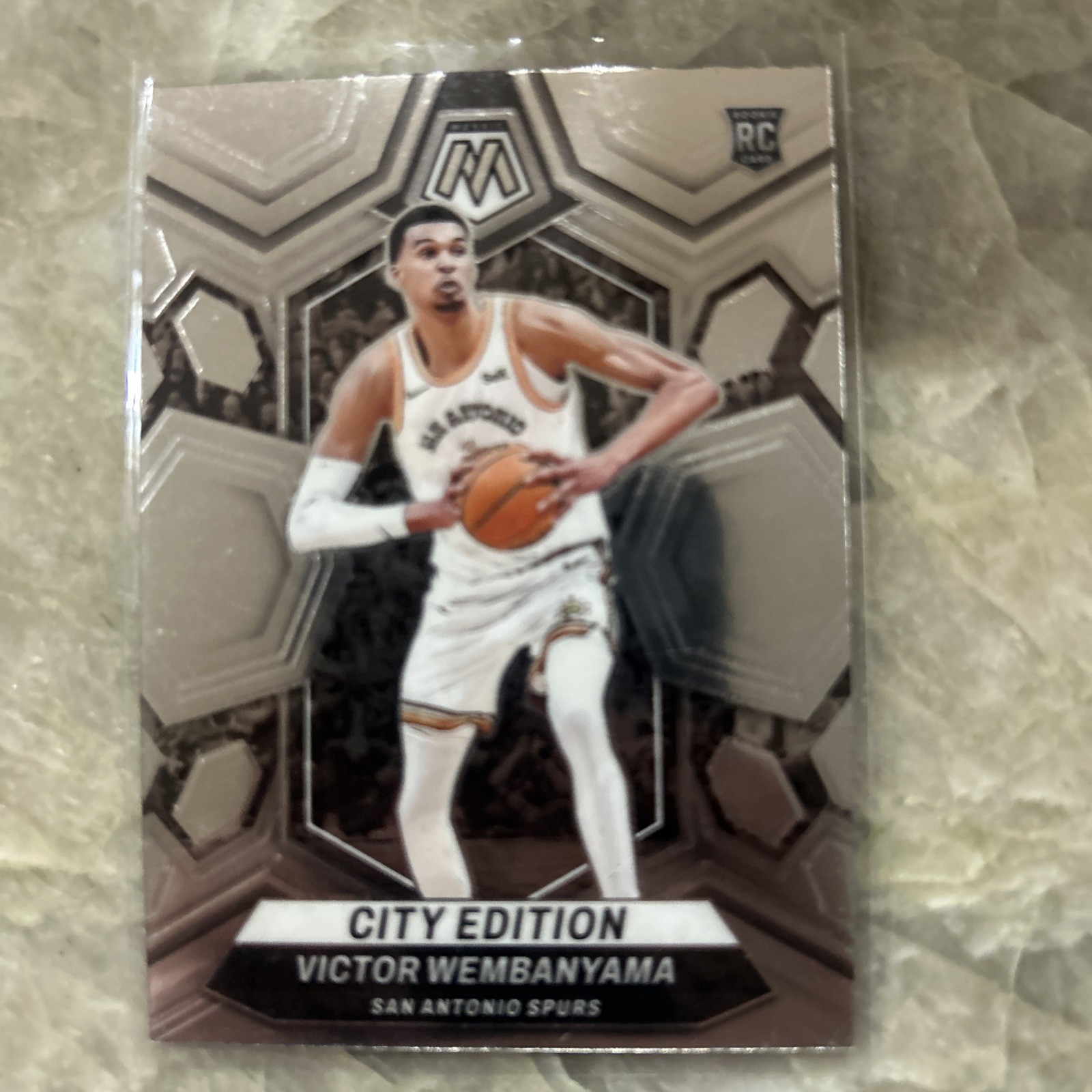 2023-24 Panini Mosaic - City Edition Victor Wembanyama #282 (RC)