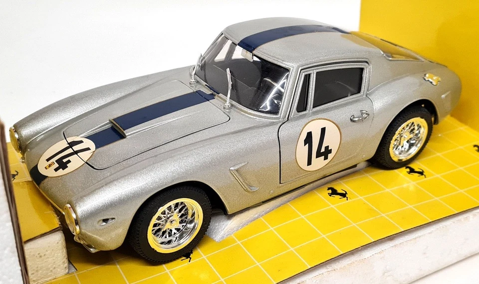 Revell 1/18 Ferrari 250 GT SWB Berlinetta Race Car Silver #14 Diecast Model Car - Image 3 of 4