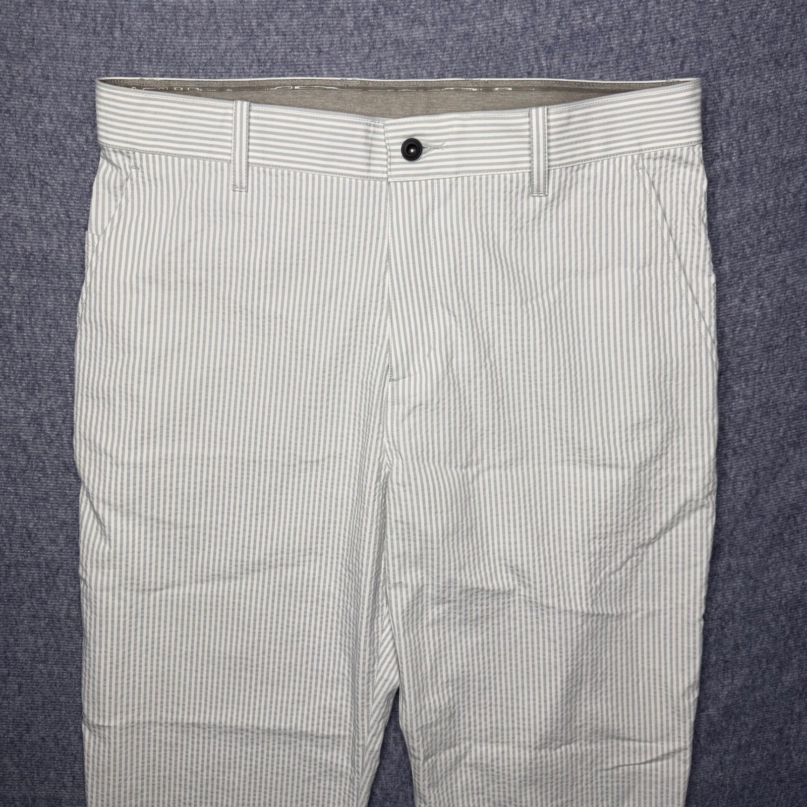 Nike Dri-Fit Mens 36x29 Seersucker Golf Chino Pants Gray White Performance