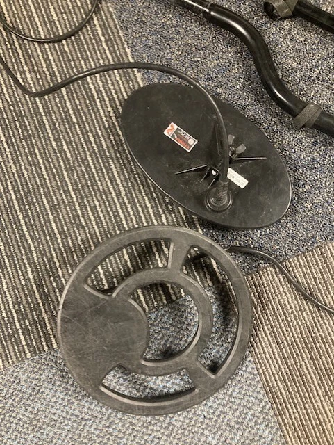 MINELAB X-TERRA 705 GOLD PACK METAL DETECTOR with Double d coil - Image 3 of 4