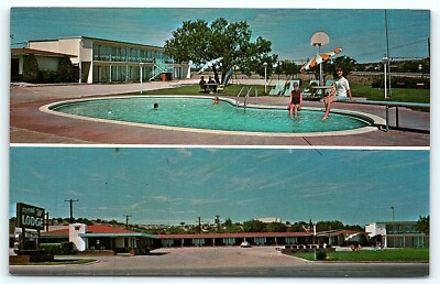 Postcard TX Ozona Flying W Lodge Dualview Hotel and Swimming Pool B05