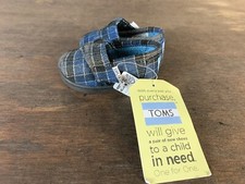 NEW TOMS TINY CLASSIC PLAID TODDLER BABY SHOES SIZE 4