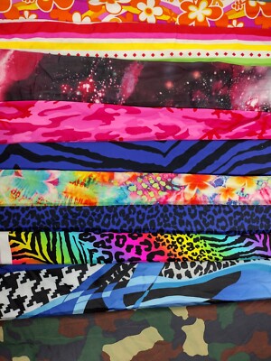 8 pounds mixed 1/4 to 1/2 yards cuts ,4 way prints