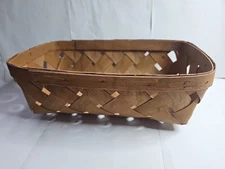 Woven Rectangle Basket Storage Display Container Weave Design Counrtry Farm