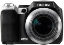 FUJIFILM Digital Camera FinePix S8000fd 8.0MP Optical 18x Zoom FX-S8000FD