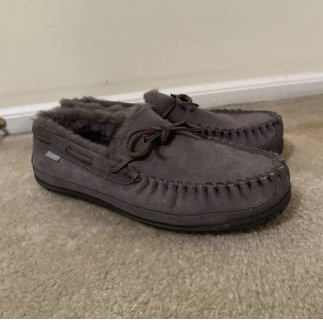 Men\'s 9 Wide Moccasin Slippers in Charcoal Gray Men main image 3