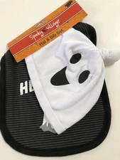 Ghost Hey Boo! Halloween themed Hat and Bib set - NEW