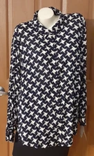 Liz Claiborne Woman Blouse Navy Blue Long Sleeves Shirt Tail Hem Plus 2X NWT