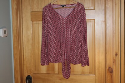 Roz & Ali Orange Print Long Slit Bell Sleeve V-Neck Top - Size Large  EUC