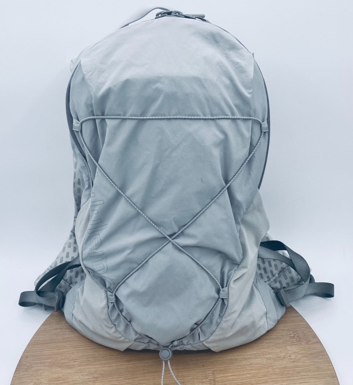 Lululemon Active 10L Womens Backpack in Gray Nylon for Running