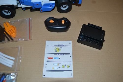 CLEMENTONI TECHNO LOGIC VOITURE DE POLICE RC + NOTICE( INCOMPLETE ) A VOIR - Picture 3 of 12