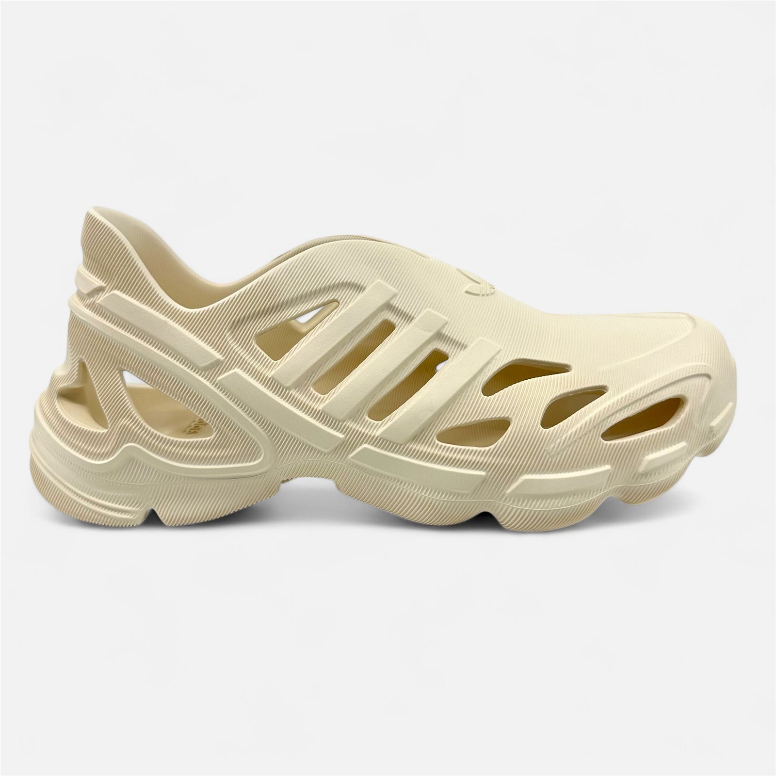 Мужские спортивные кроссовки Adidas adiFOM Supernova Wonder White