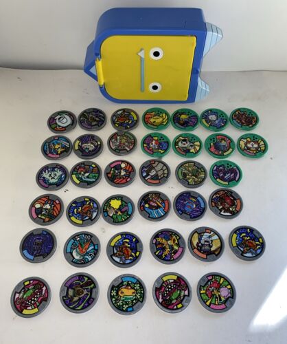 Lot of 37 Yokai YO-Kai Watch Medallions Medals Hasbro And Storage Case - Picture 1 of 9