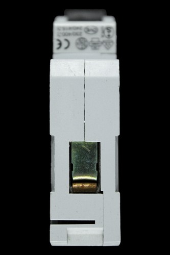 KLOCKNER MOELLER 6 AMP CURVE B 6kA MCB CIRCUIT BREAKER FAZN B6 - 第 5/6 張圖片