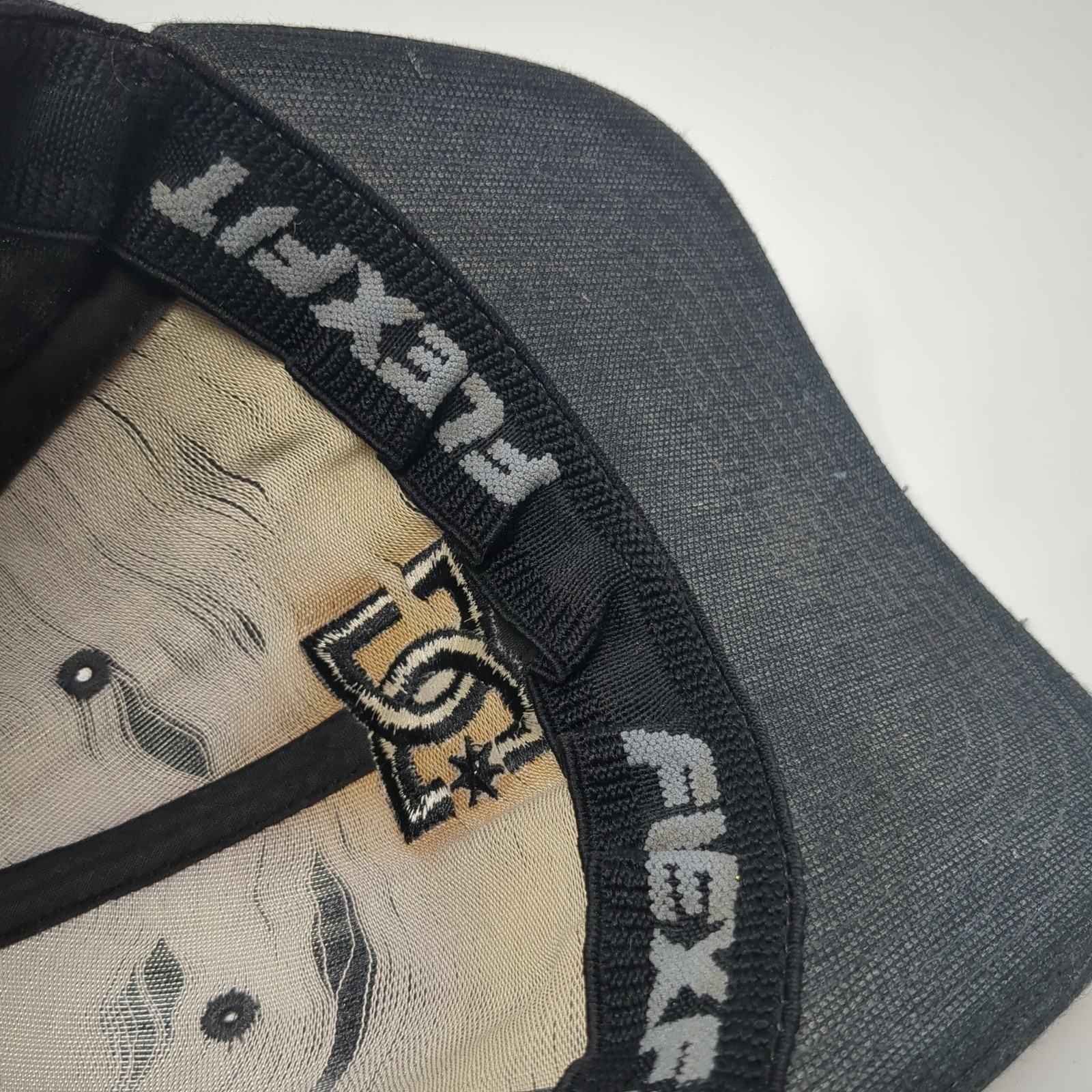 DC Fitted Baseball Cap Gray Medium Lightweight Em… - image 7