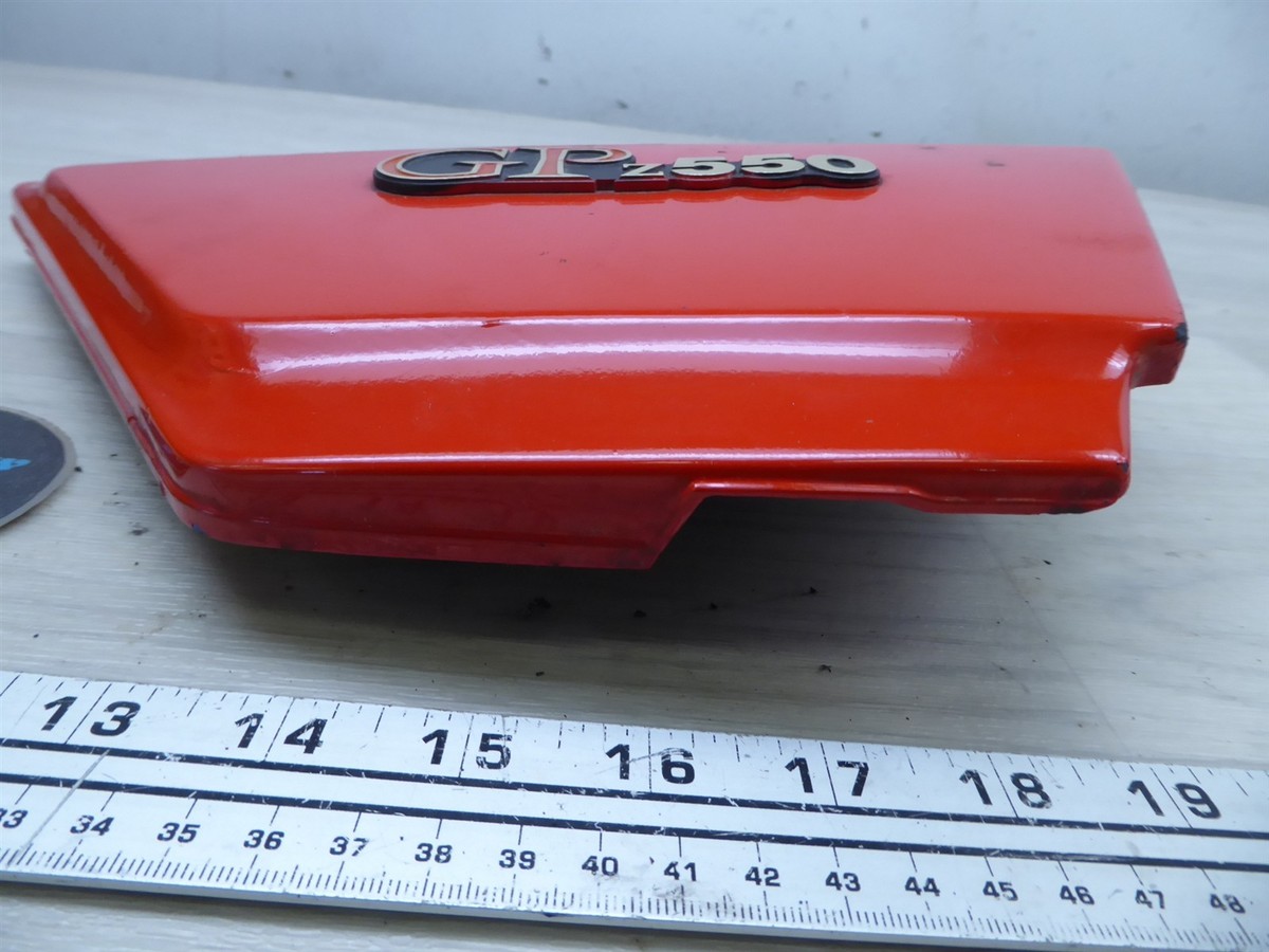 1981 Kawasaki GPz 550 K20933. right side cover with emblem badge