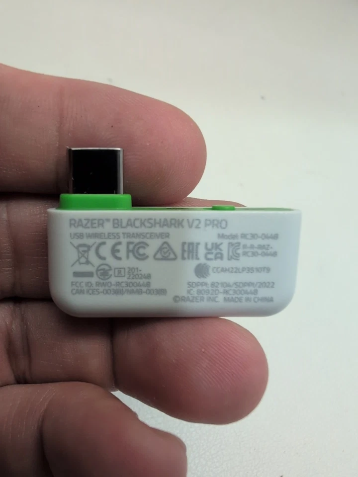 OEM Razer USB-C Xbox Dongle for BlackShark V2 Pro Headset White Dongle RC30-0448 - Image 3 of 3