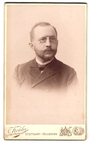 Fotografie C. Kohler, Stuttgart, Friedrichstraße 32, bürgerlicher Herr mit Zwic - Bild 1 von 2