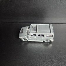 Maisto Hummer H2 SUV Diecast Silver 1:64 Scale Mini Truck Collectible