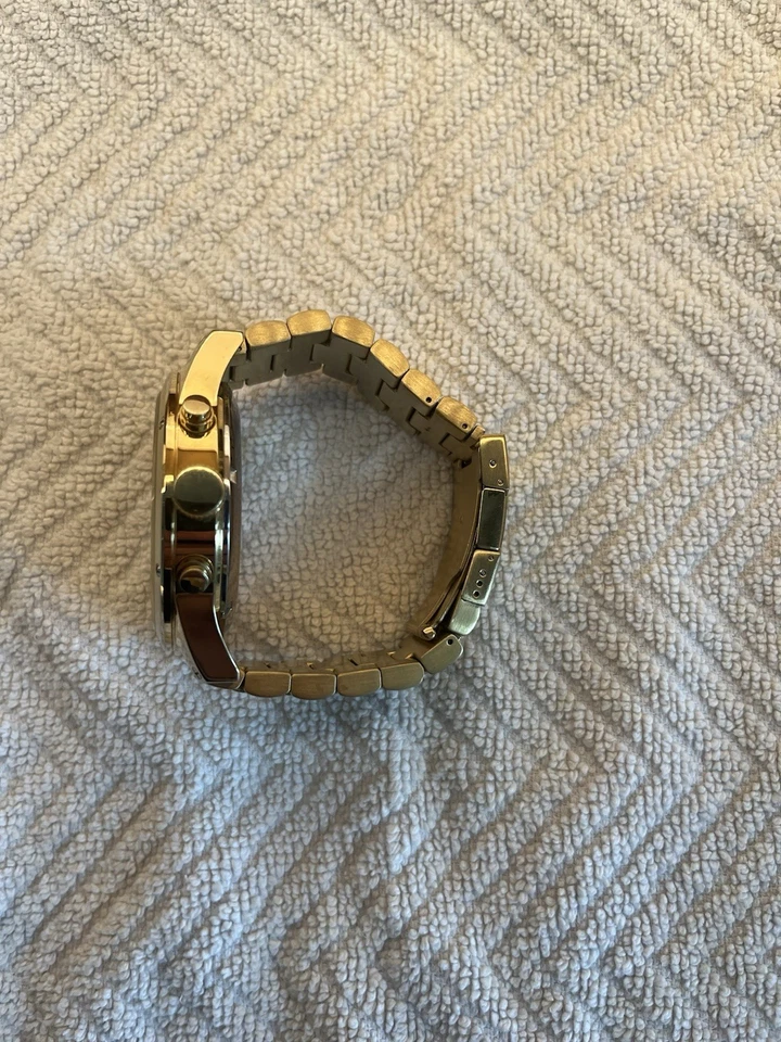 Reloj Hombre Flud’s “The Order” Cronógrafo Analógico Cuarzo Dorado Foto 2 de 3