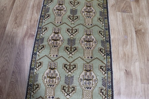 ANTIQUE HANDMADE ORIENTAL PERSIAN WOOL RUNNER 172 X 47 CM - Picture 4 of 9