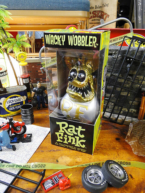 Gold Rat Fink Figure doll Bobble head ornament | eBay