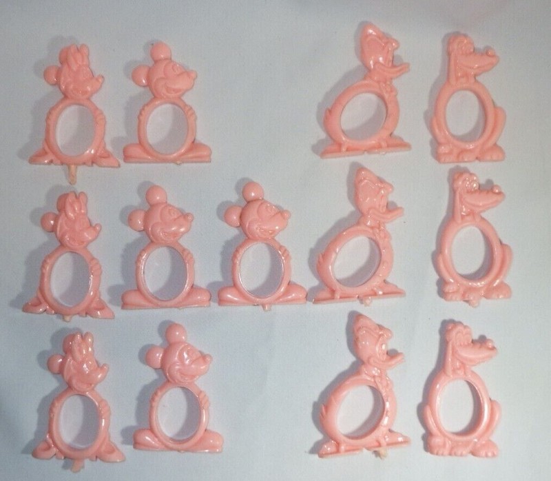 13 Vintage Plastic Disney WDP Mickey Minnie Donald Pluto Pink Napkin Ring Holder