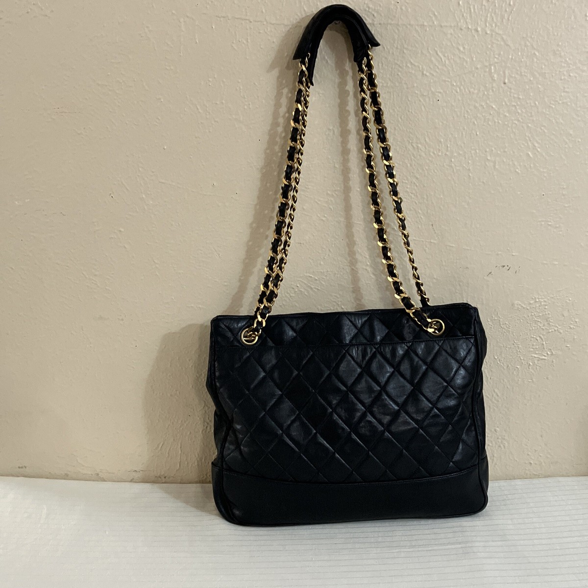 ショルダーバッグ・ポシェット × ヴィンテージ(中古) Chanel Patent Chain Tote and Shoulder Bag CHANEL CC Logo Grand Shopping Tote Black Shoulder Bag