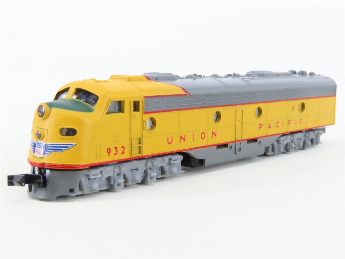 N Scale Con-Cor 0001-2725 UP Union Pacific EMD E8 Diesel N Scale Con-Cor 0001-2725 UP Union Pacific EMD E8 Diesel