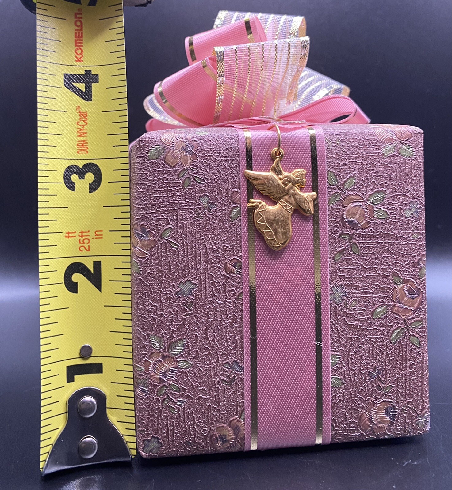 PrettiPak JJ Music Boxes Christmas Present Music Box 'Wind Beneath My