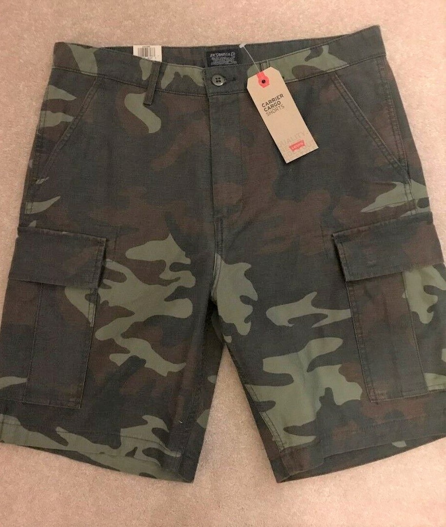 levi's navy blue cargo shorts