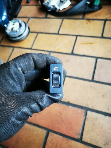 Original BMW 5er E39 Helligkeitsregler Regler Schalter Helligkeit 8360461