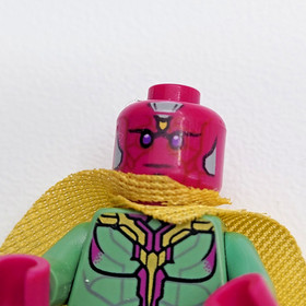 LEGO Marvel Vision Minifigure sh0303 Civil War 76067 YELLOW STONE MIND STONE CAP