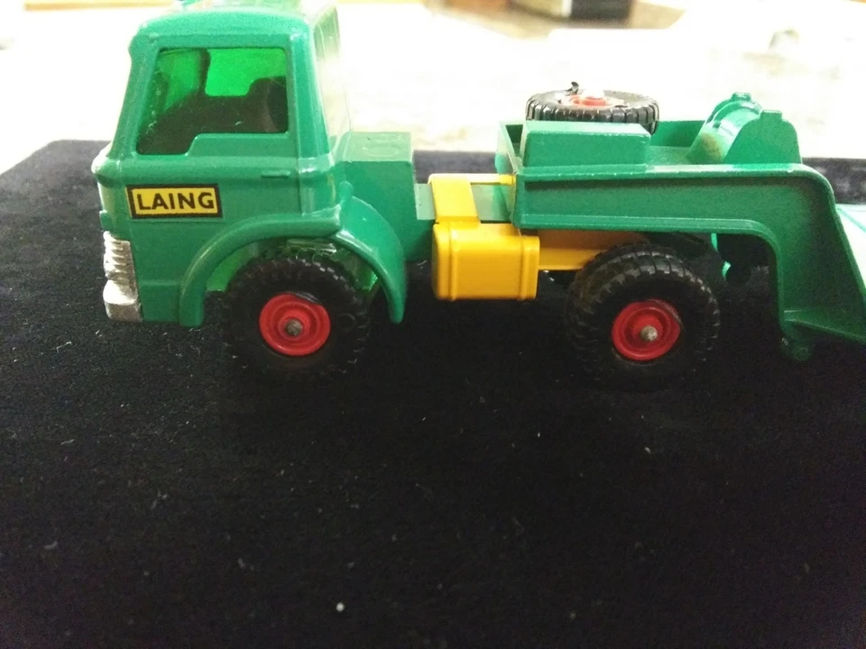 Vintage Matchbox Lesney King Size Ford Tractor and Dyson Low-Loader K-17 - Image 2 of 4