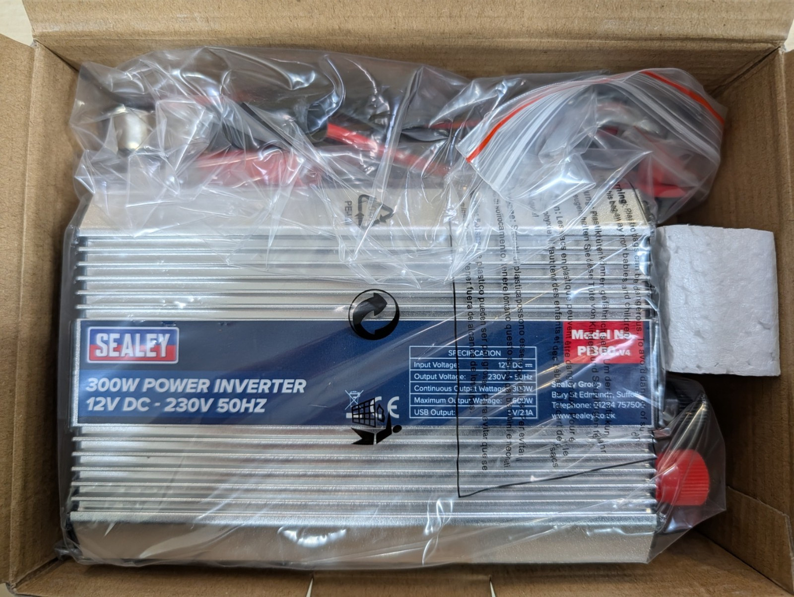 Sealey Modified Sine Wave Power Inverter 300W 12V – PI300