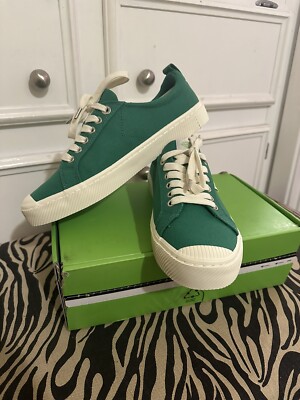 Cariuma OCA Low Shoes Womens 10.5 Mens 9 Green Canvas Casual  display picture 3