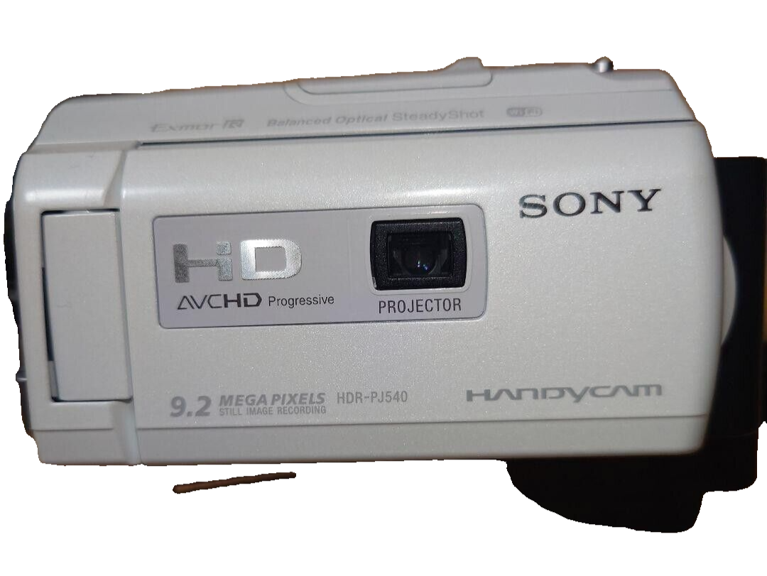 SONY HDR-PJ540 Handycam Camcorder Video Camera Compact White Good