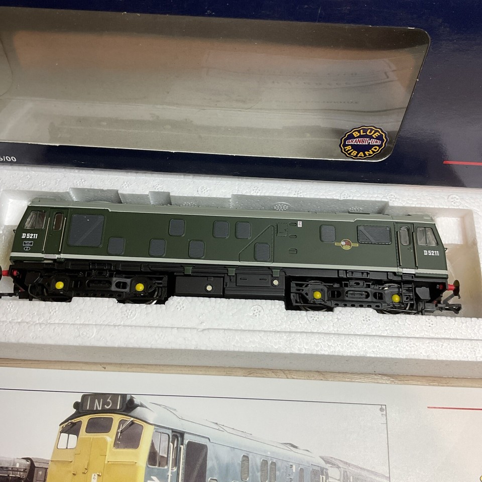 BACHMANN #32-325 CLASS 25/1 BO-BO DIESEL D5211 GREEN, OO GAUGE | eBay UK