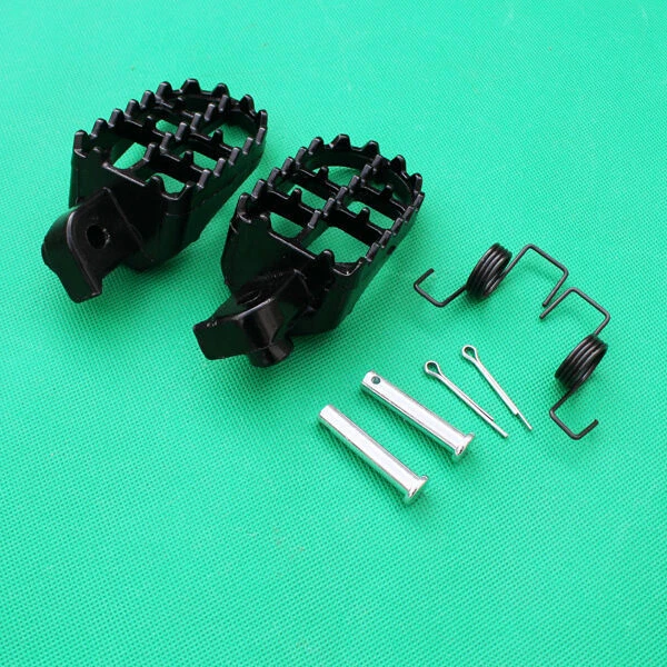 Black Aluminium Foot Pegs for Yamaha TW200 PW50 PW80 TTR90 TTR90E pit bike - Image 2 of 4