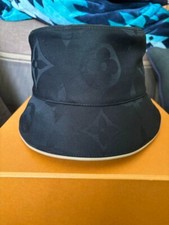 Louis Vuitton Bucket Hat Daily Glam Size M Black Monogram Collection 8920AK
