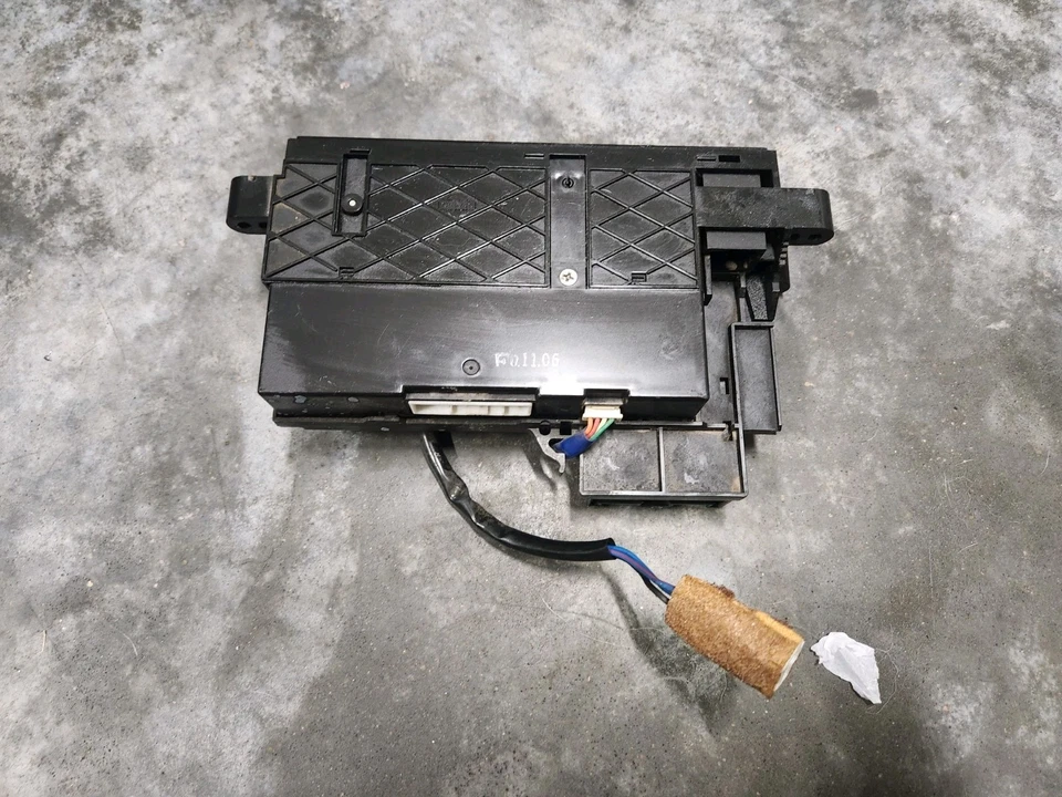 1993-1995 Nissan Pathfinder A/C Heater Climate Control HVAC Control Unit OEM - Image 4 of 4