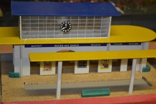 hornby echelle O gare en bois n° 20 de monaco bel etat
