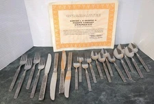 Coliseum Dominica Oneida Ltd Rogers Deluxe Stainless Silverware Flatware 20 PCs