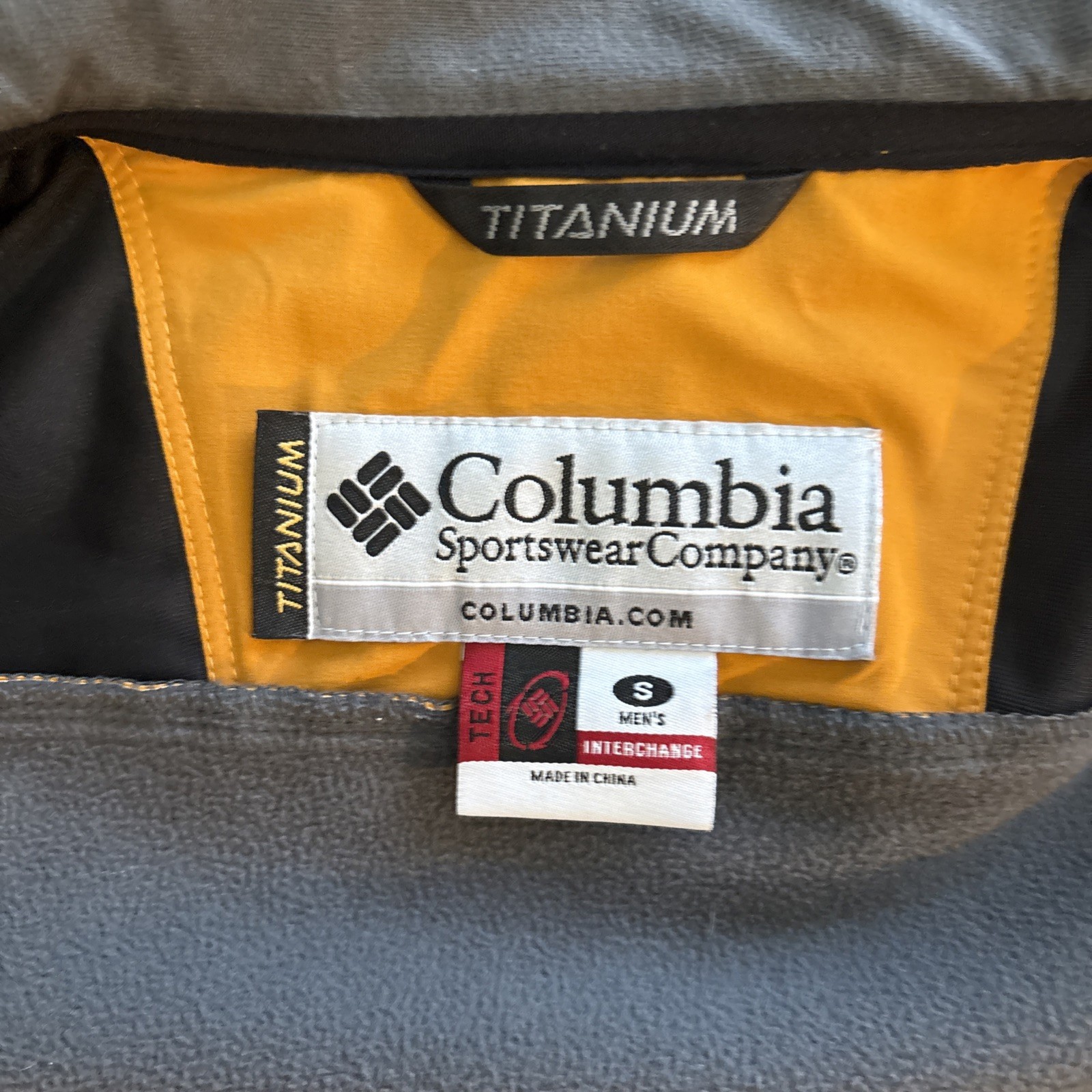 Columbia Titanium Soft Shell Lined Jacket Men Siz… - image 6