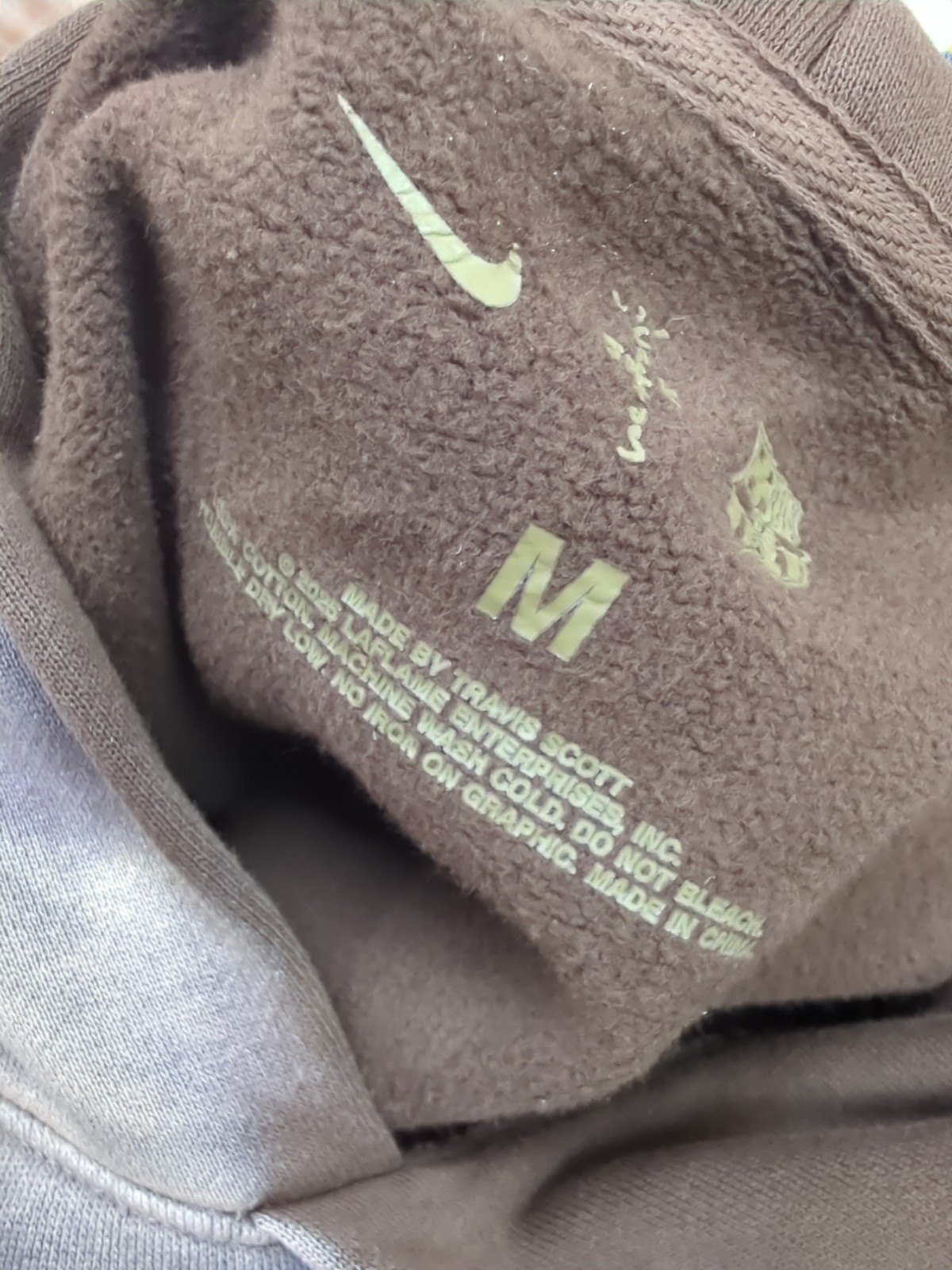 New Cactus Jack x Nike x Barcelona Split Dye Crest Hoodie Mens Size Medium image 3