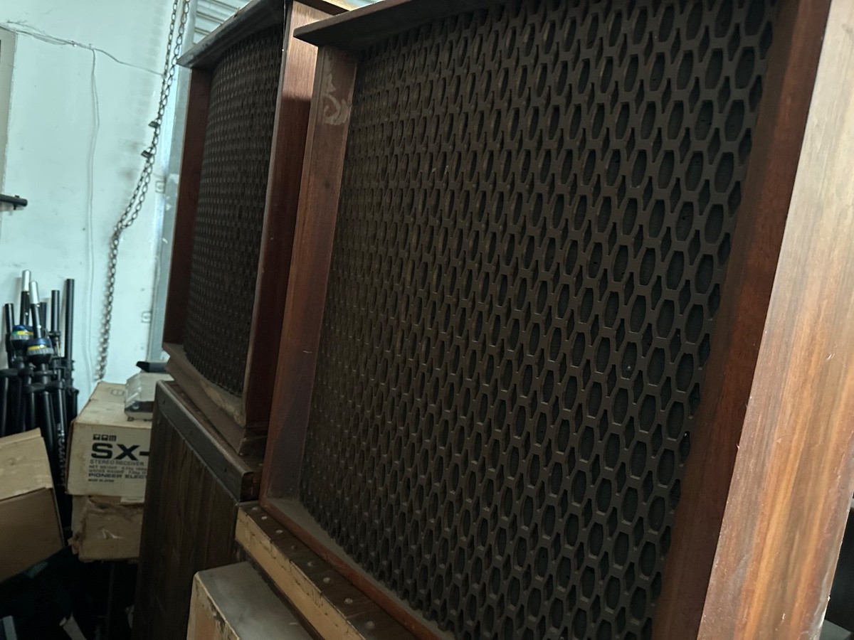 Altec Lansing Iconic Valencia 846A Speaker Pair - Shipping