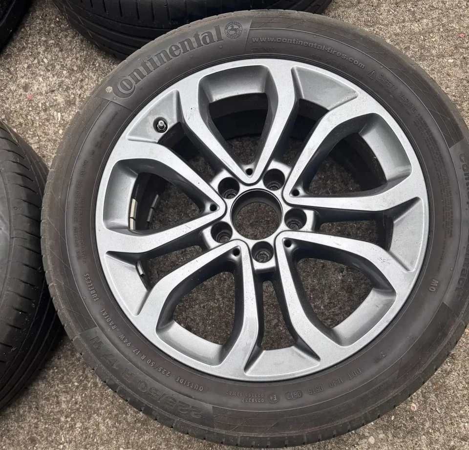 Orig. Mercedes C Klasse w205 17 Zoll Alu Conti 225 50 R17 Sommerräder 2054010200 - Bild 4 von 4
